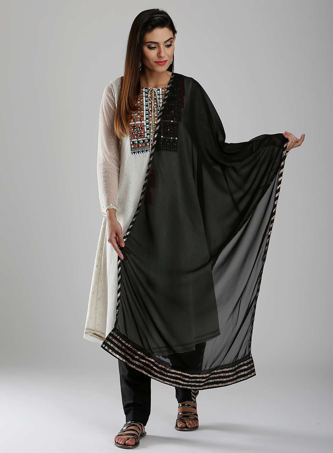 Black Dupatta With Border