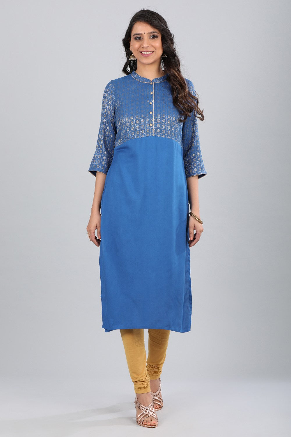 Blue Band Collar Embellished kurta
