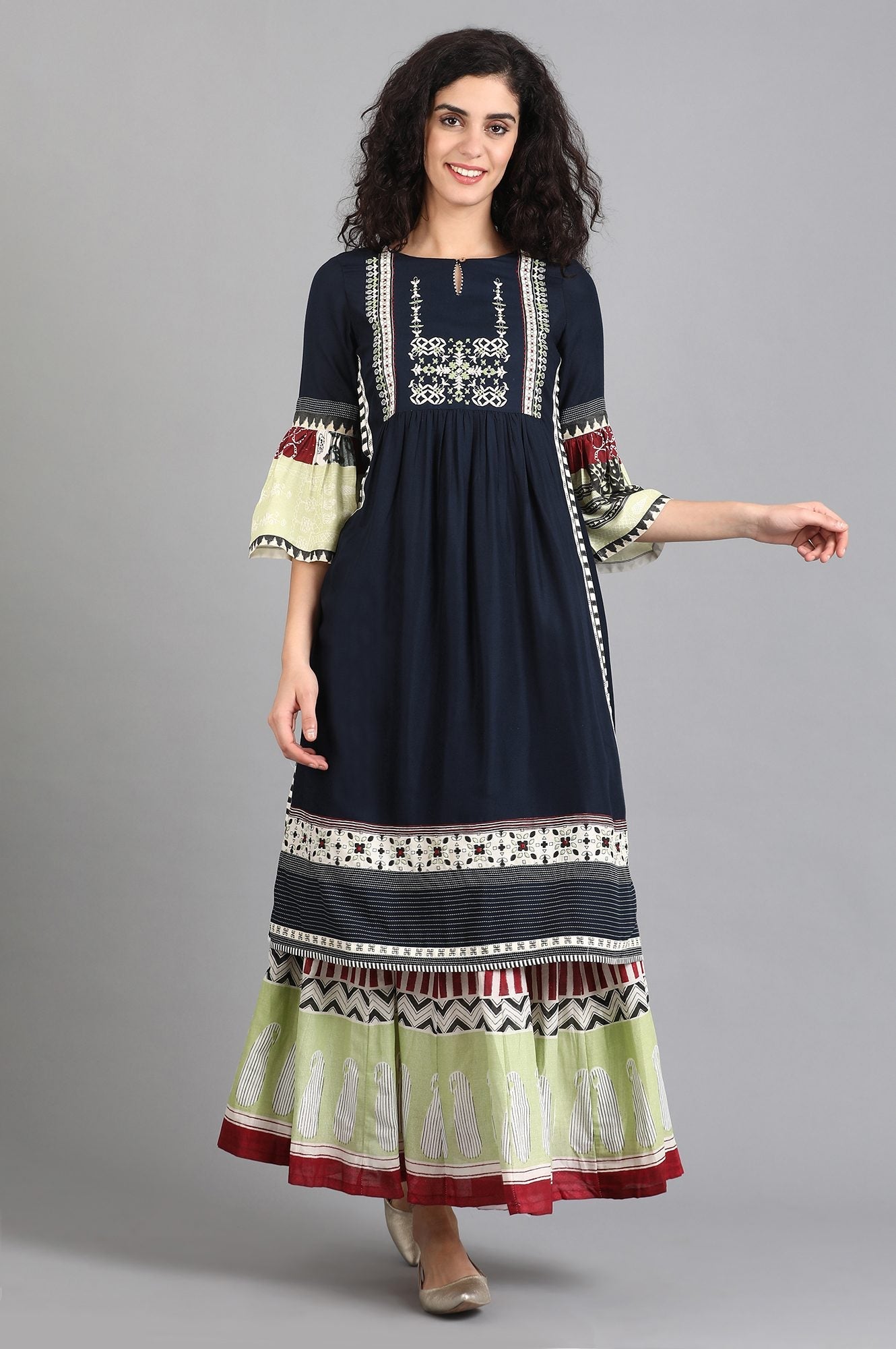 Blue Round Neck Fit & Flare Sleeves kurta