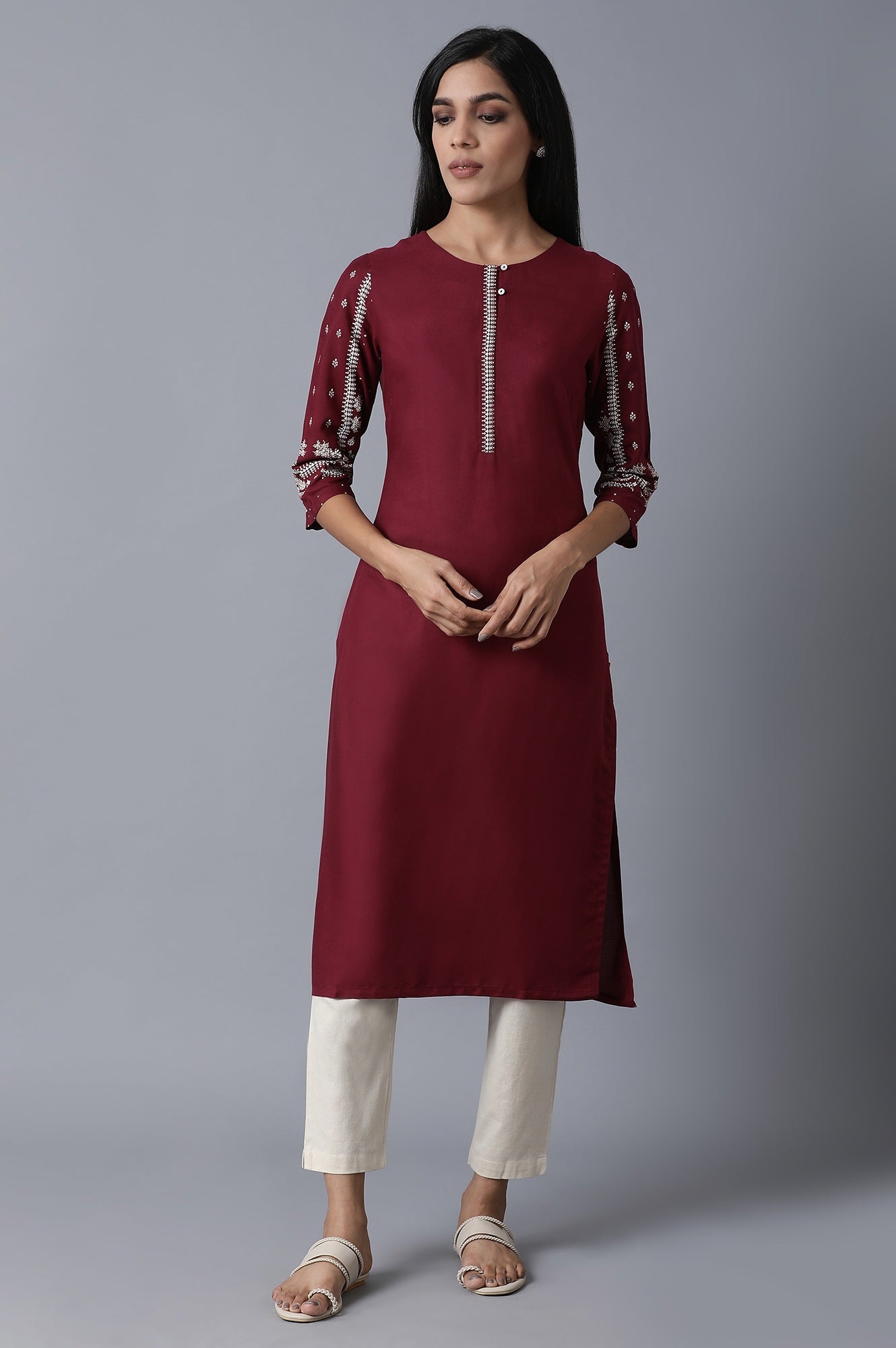 Maroon Kurta With Printed Sleeves