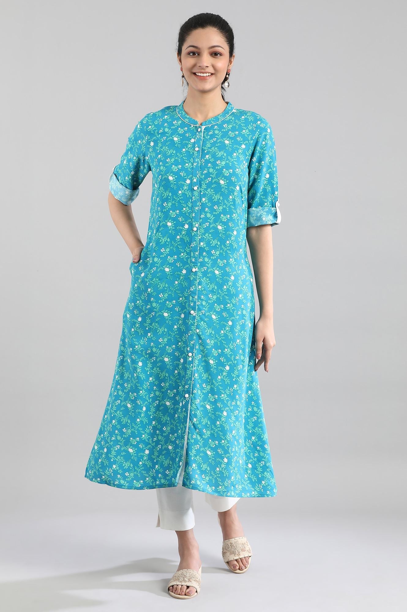 Blue Ethnic Floral Print kurta in Band Collar