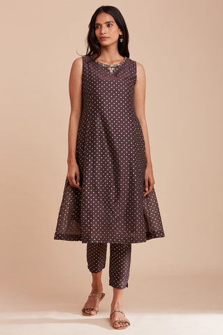 Dark Brown Sleeveless Jacquard kurta