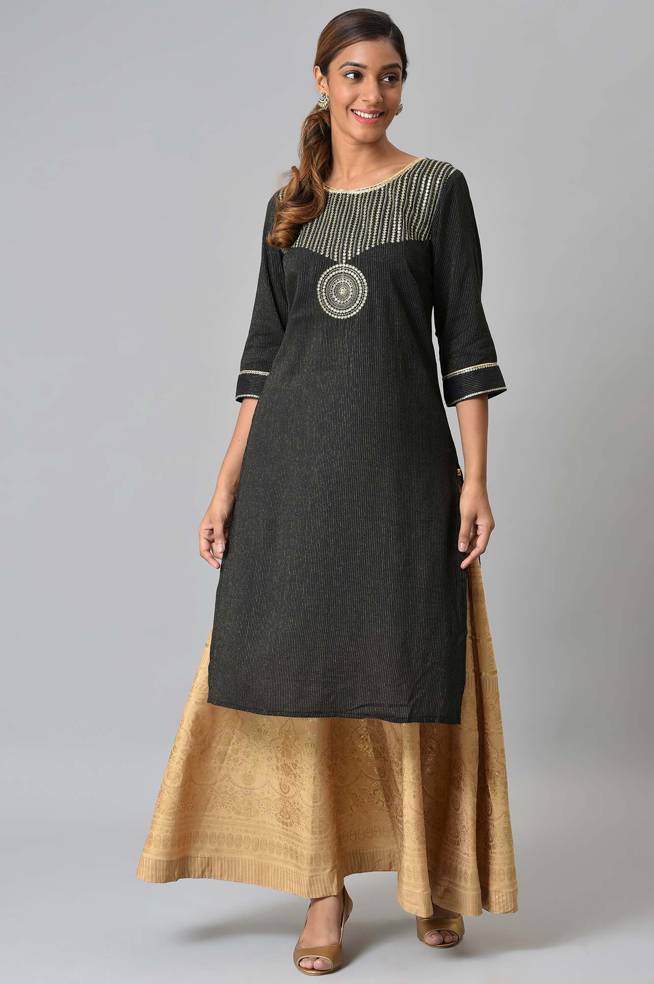 Black Classic Gold Zari Yarn-Dyed kurta