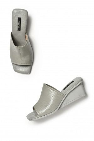 Aurelia Textured Grey Square Wedge