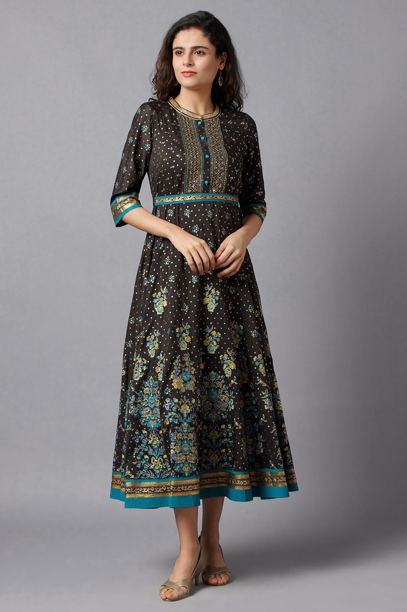 Black Flared Embroidered kurta