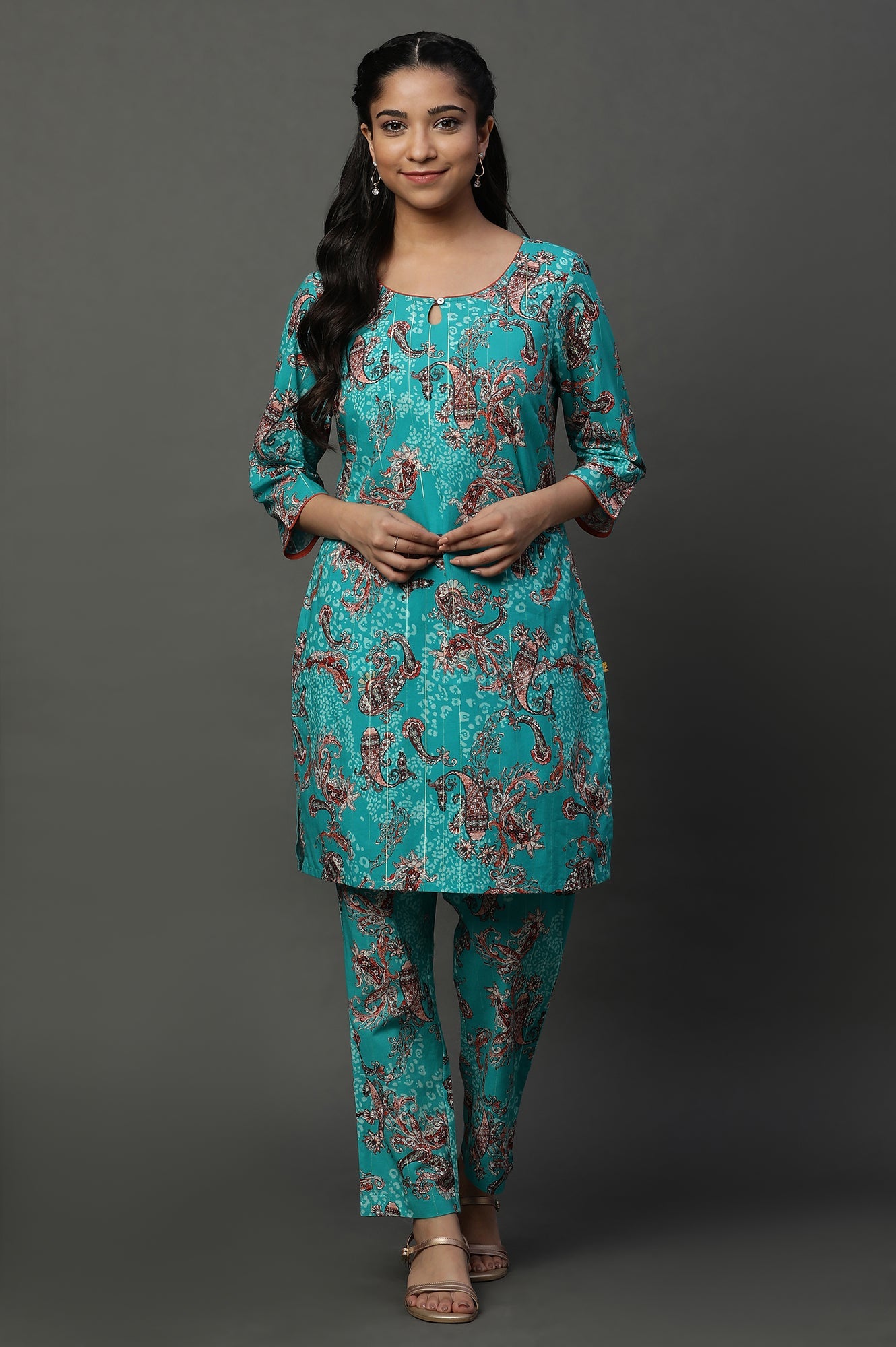 Blue Floral Printed Kurta and Pants Coord Set