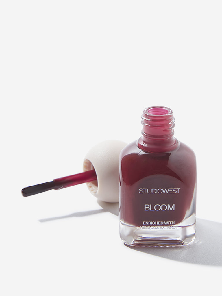 Studiowest Bloom Creme Red- 03 Rose Nail Colour - 9 ML