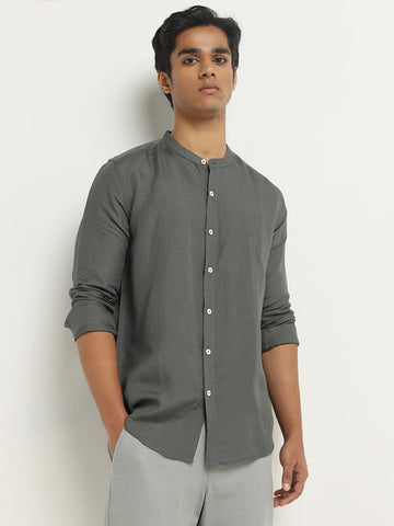 ETA Grey Solid Resort-Fit Cotton Shirt