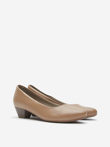 LUNA BLU Beige Solid Pointed Pump Shoes