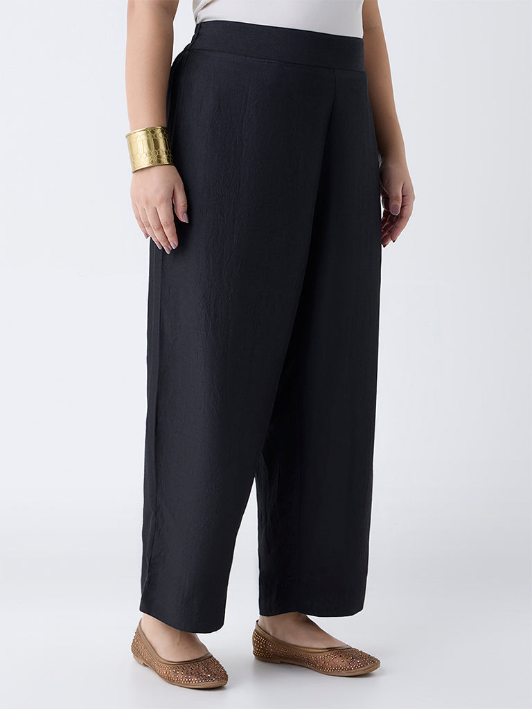 Diza Black Solid Pants