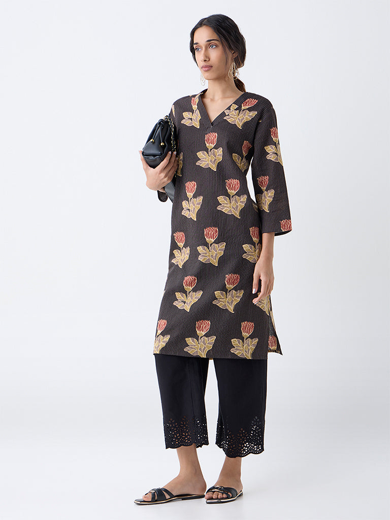 Utsa Black Floral Pattern Cotton-Blend Straight Kurta