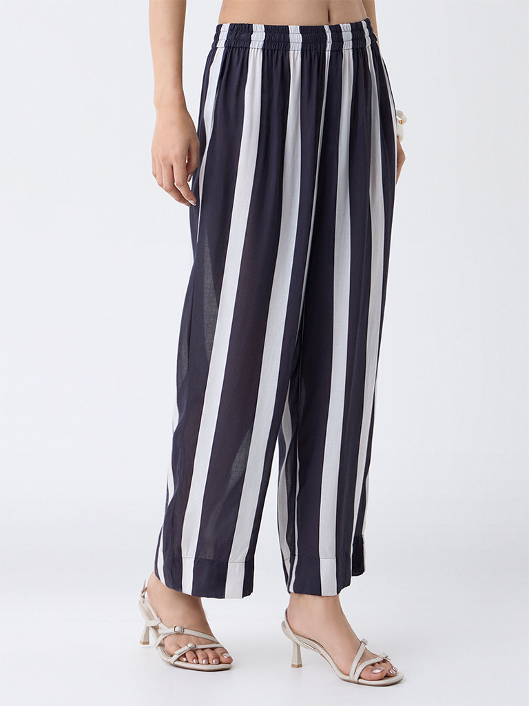 Utsa Black Striped Pants