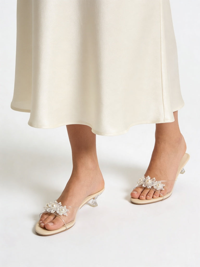 LUNA BLU Ivory Pearl Embellished Vinyl Strap Sandals
