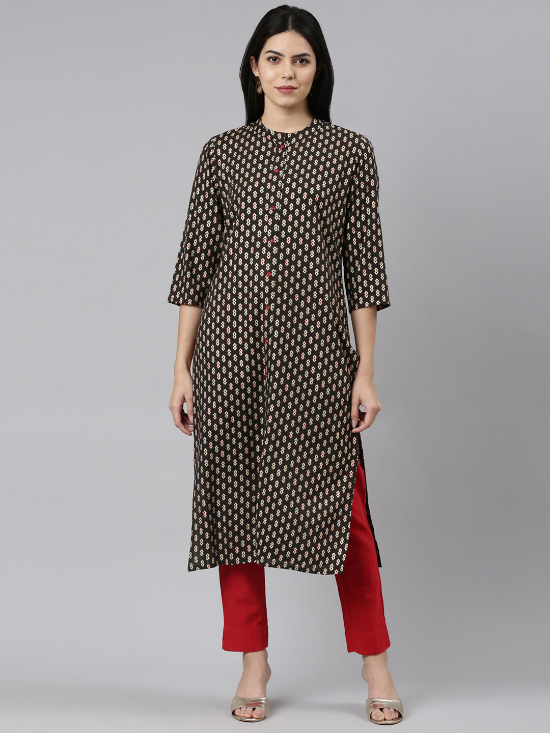 Neeru's Olive Regular Straight Printed Kurtas