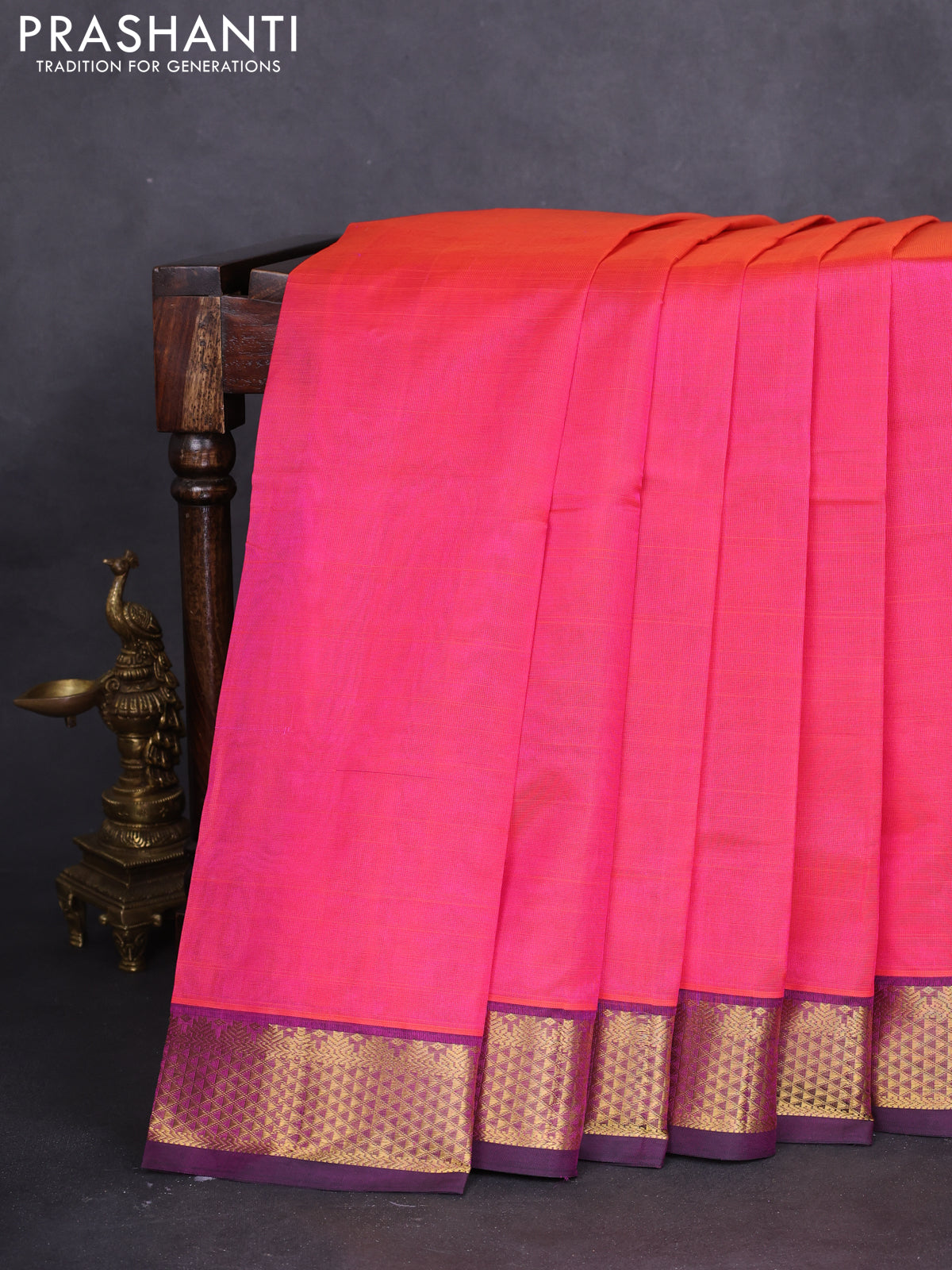 10 yards silk cotton saree dual shade of pinkish orange and blue with plain body and zari woven border