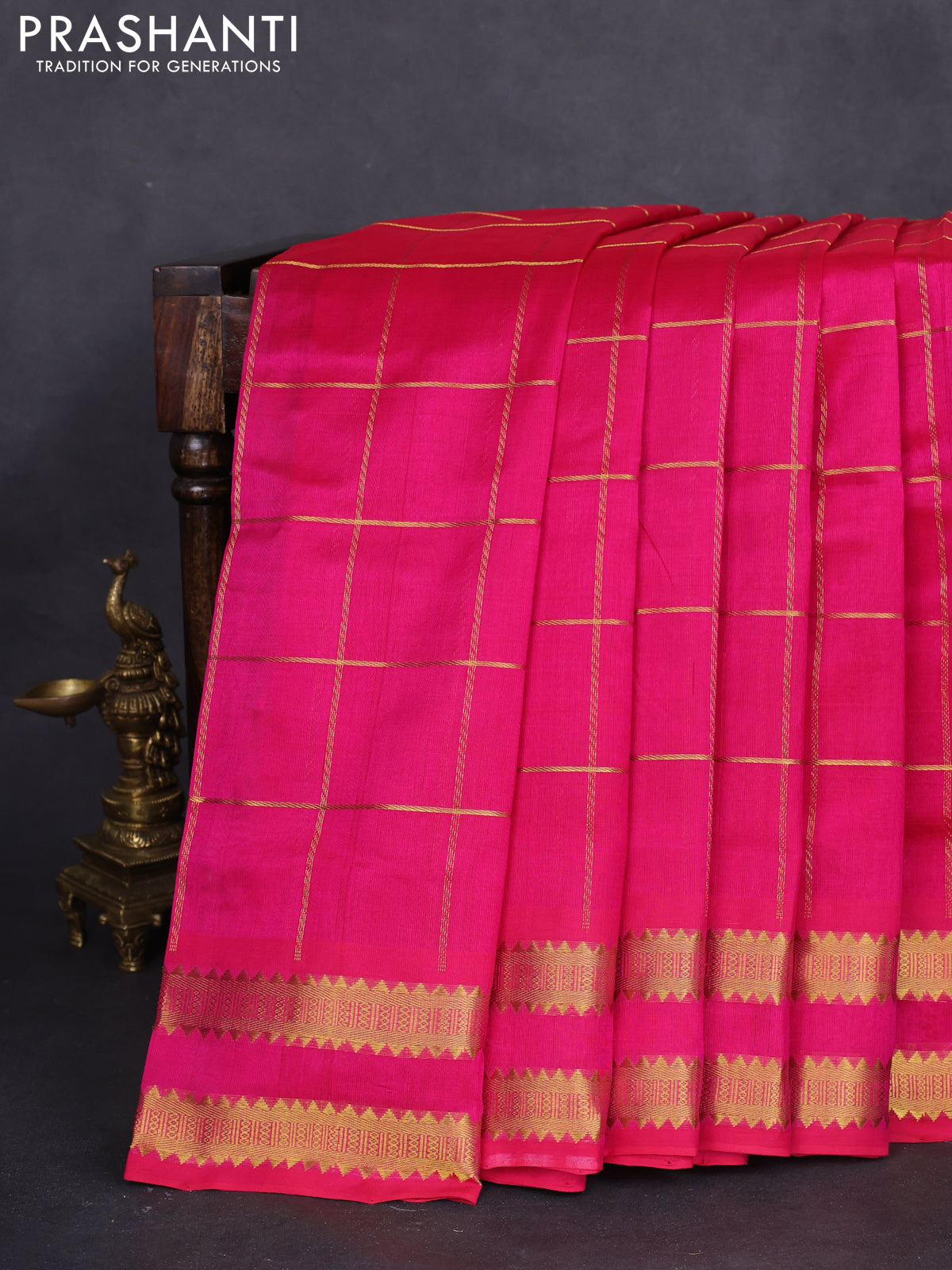 10 yards silk cotton saree pink with allover zari checked pattern and zari woven border