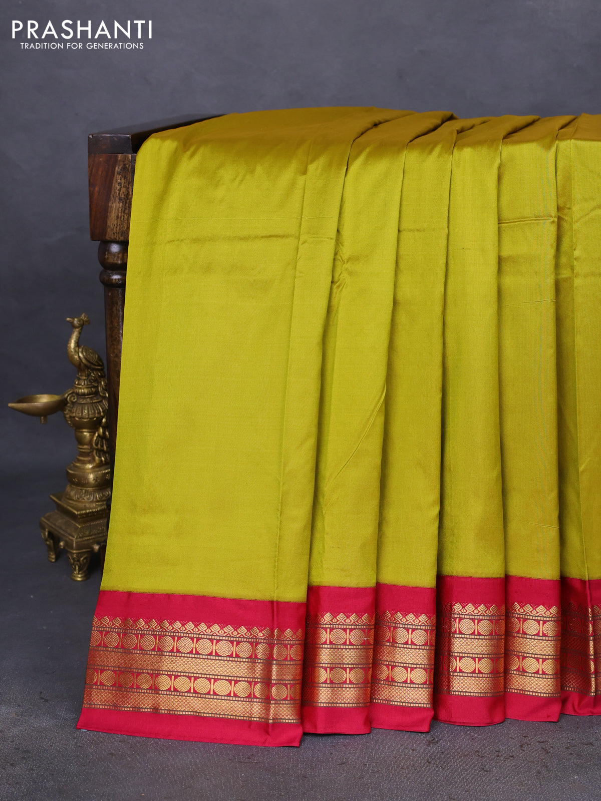 10 Yards silk saree lime green and dark magenta pink with plain body and zari woven border