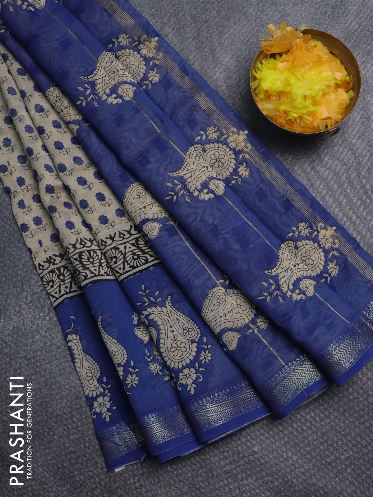 Chanderi bagru saree beige and blue with allover floral butta prints and maheswari border