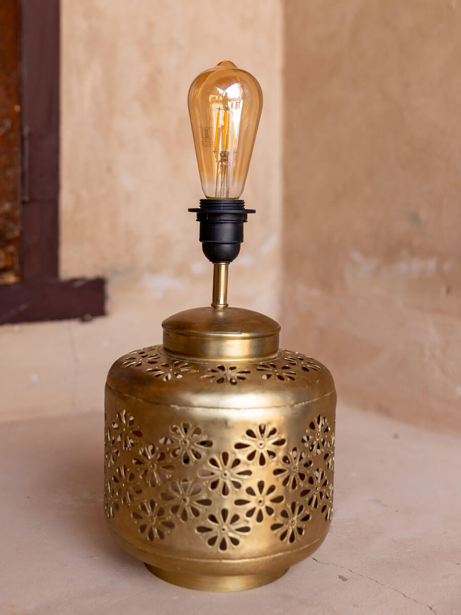Pratap Cutwork Metal Lamp Base