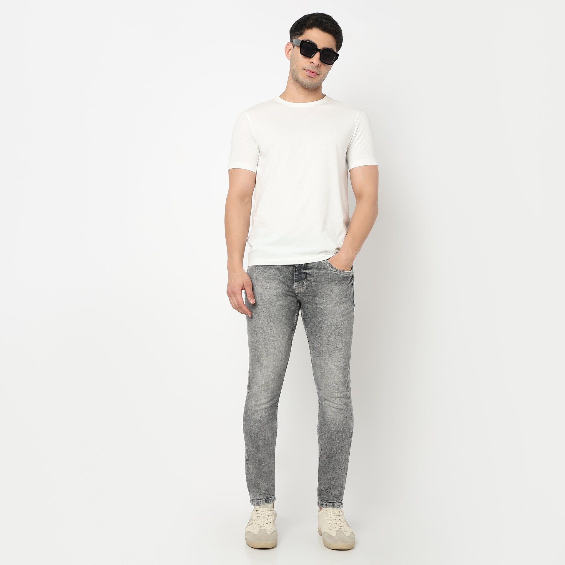 Comfort Skinny Solid Jeans