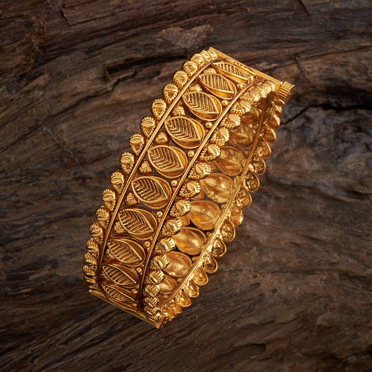 Antique Bangle 165061