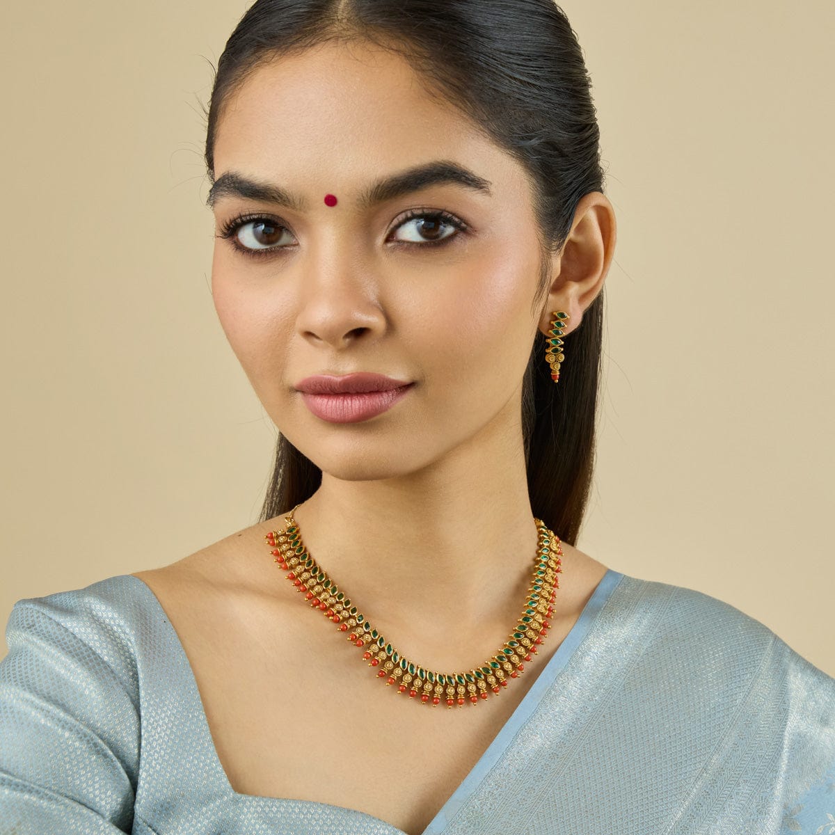 Antique Necklace 182705