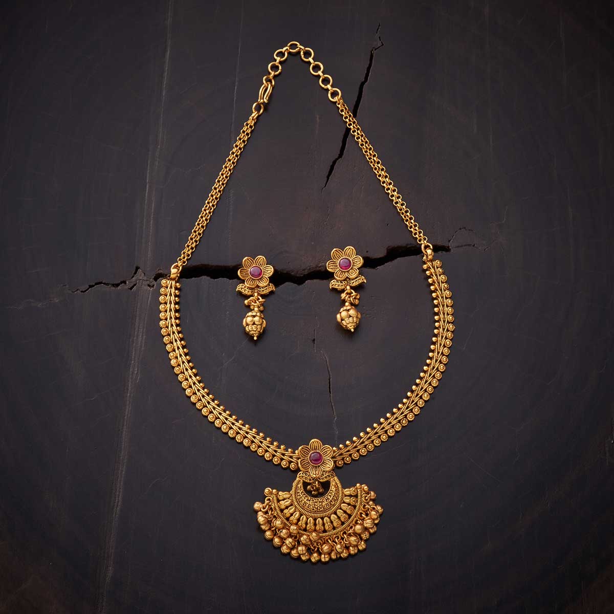 Antique Necklace 139960